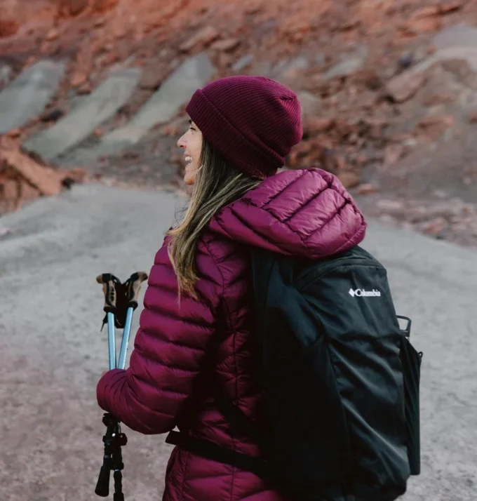 Damen-Daunenjacke mit Kapuze aus Corelite™ Damen-Daunenjacke mit Kapuze aus Corelite™