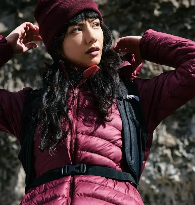 Damen-Daunenjacke mit Kapuze aus Corelite™ Damen-Daunenjacke mit Kapuze aus Corelite™