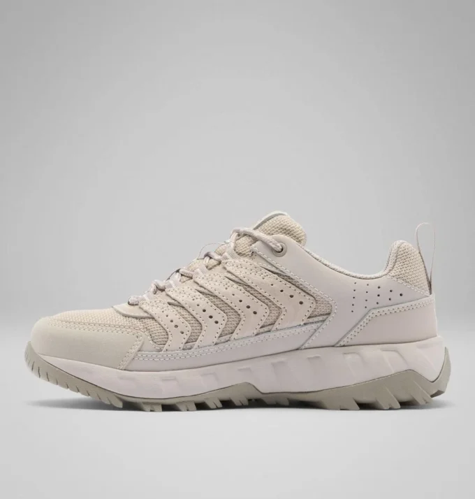 Damen Strata Trail™ Low Schuh – weit Damen Strata Trail™ Low Schuh – weit