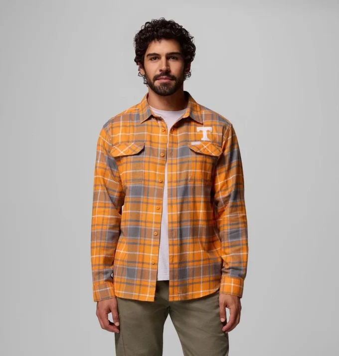Herren-Flanellhemd mit langen Ärmeln und Collegiate Flare Gun™-Logo – Tennessee