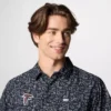 Herren PFG Super Slack Tide™ Kurzarmhemd – Atlanta Falcons Herren PFG Super Slack Tide™ Kurzarmhemd – Atlanta Falcons