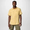 Herren Utilizer™ II einfarbiges Kurzarmhemd