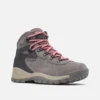 Newton Ridge™ Plus Waterproof Amped Wanderschuh für Damen – weit Newton Ridge™ Plus Waterproof Amped Wanderschuh für Damen – weit